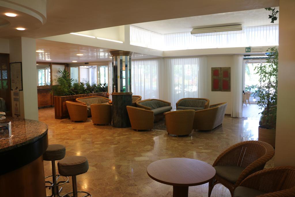 Hotel Smeraldo Lignano Sabbiadoro Zewnętrze zdjęcie
