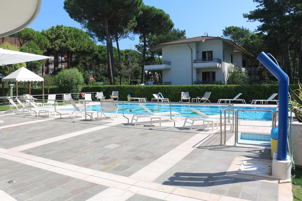 Hotel Smeraldo Lignano Sabbiadoro Zewnętrze zdjęcie