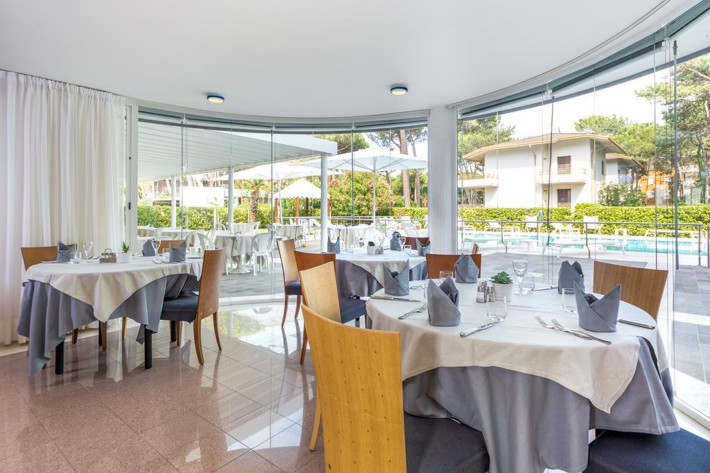 Hotel Smeraldo Lignano Sabbiadoro Zewnętrze zdjęcie